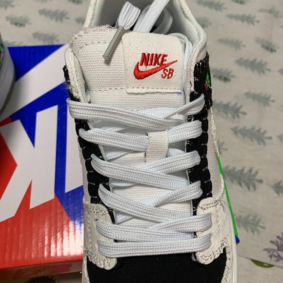 Nike Sb Dunk Low X N7 Sneakers - Picture 6 of 7